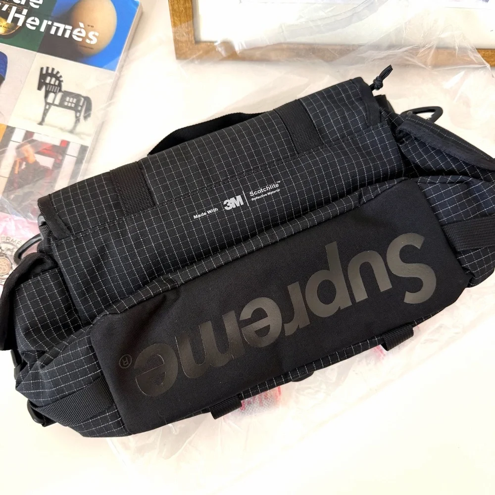 Supreme Mini Duffle Bag Black‎ (SS24)